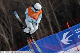 付出更多的 付出更多的